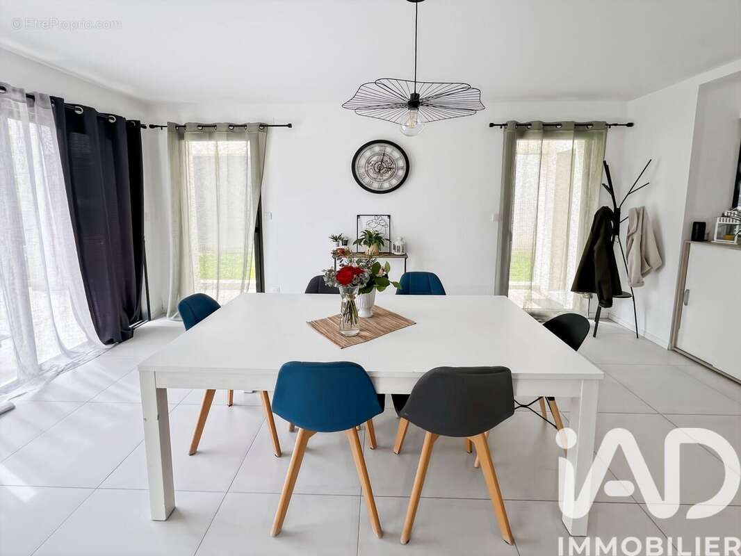 Photo 3 - Maison à SAINT-AUBIN-D'AUBIGNE