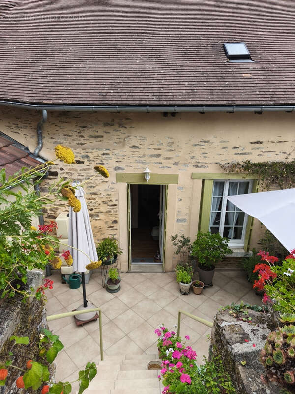 Maison à SAINT-YRIEIX-LA-PERCHE
