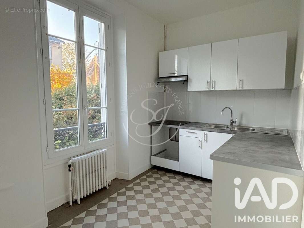 Photo 3 - Appartement à CORBEIL-ESSONNES