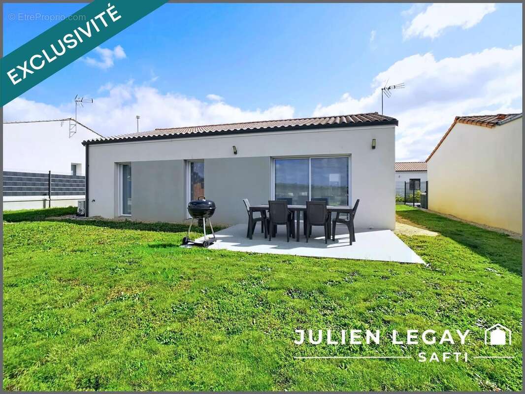 Photo 8 - Maison à SAINTE-NEOMAYE