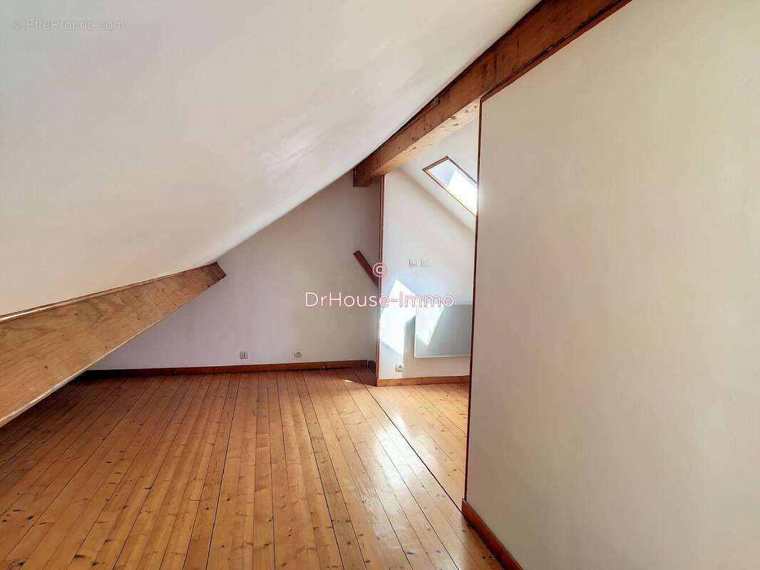 Appartement à FAY-LES-NEMOURS