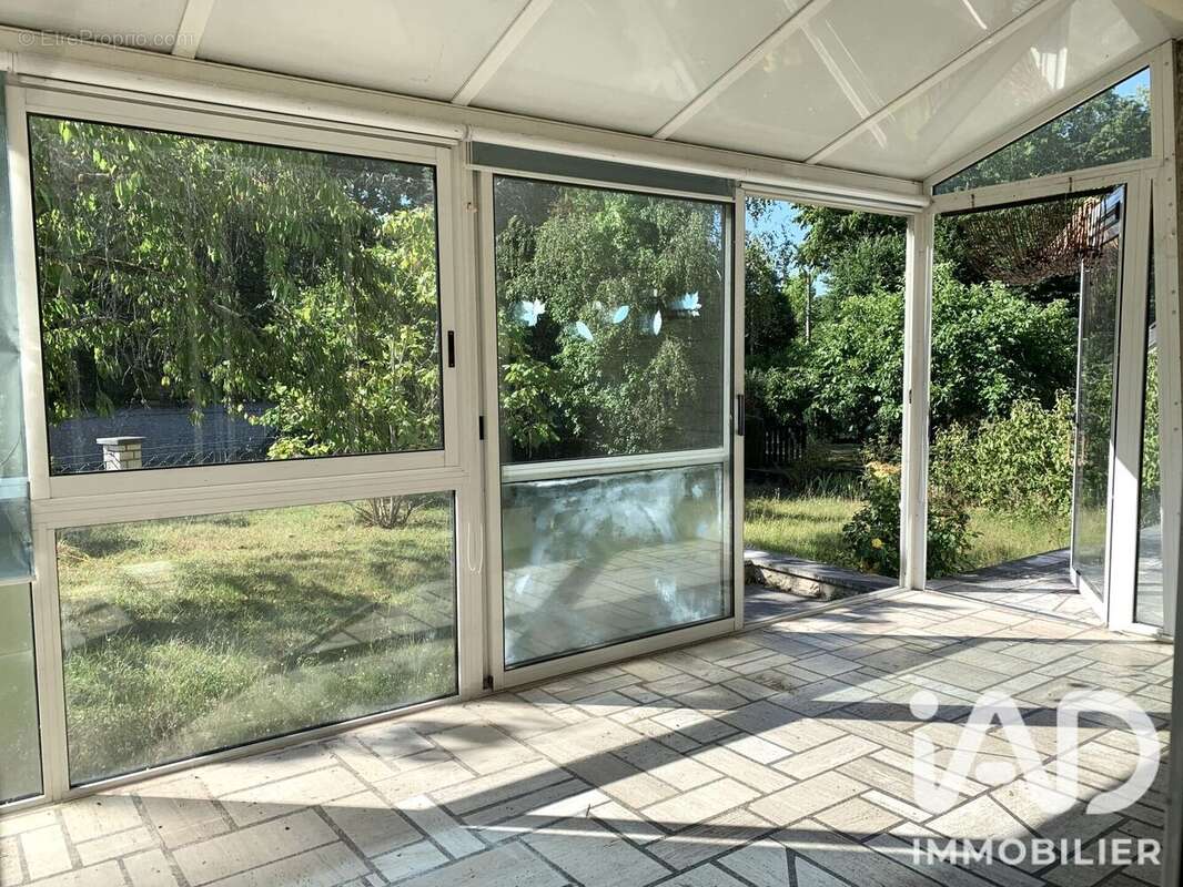 Maison 110 m² à Herbault  - photo 4