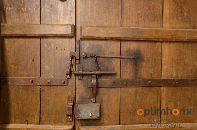  Charmante maison en pierre avec dépendance à rénover – Cœur de Saint-Laurent-de-Céris (Charente)  - photo 7