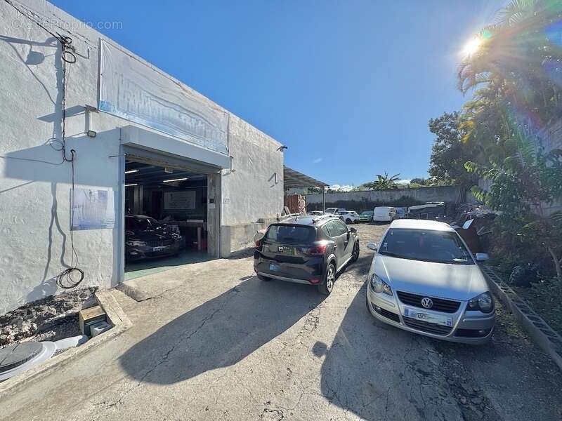 Commerce à SAINT-PIERRE