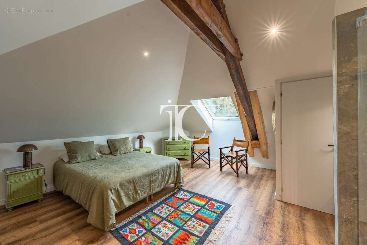Maison à VINEZAC