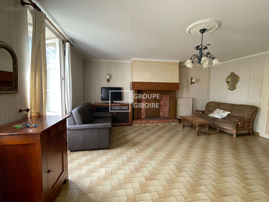 Maison à SAINT-PERE