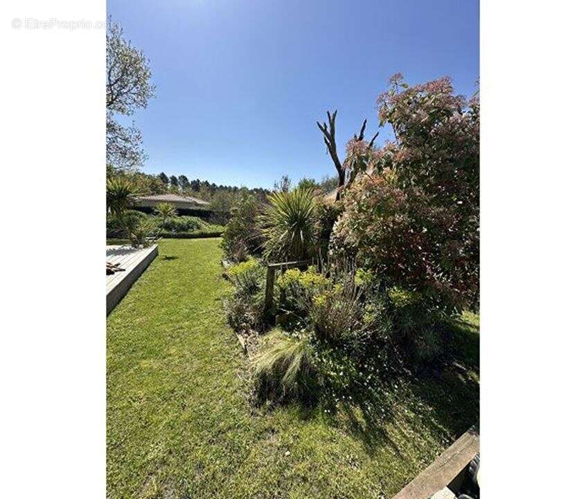 Maison à GRAYAN-ET-L'HOPITAL