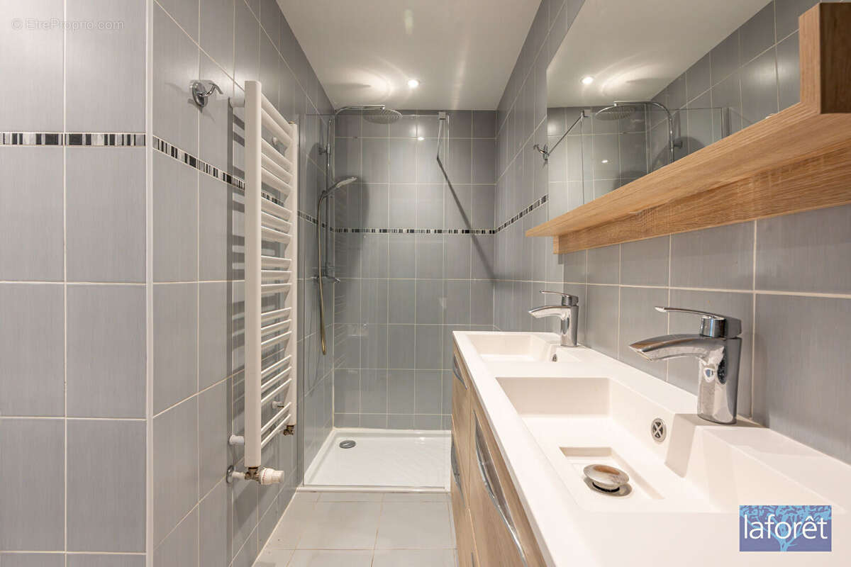 Appartement à NOGENT-SUR-MARNE