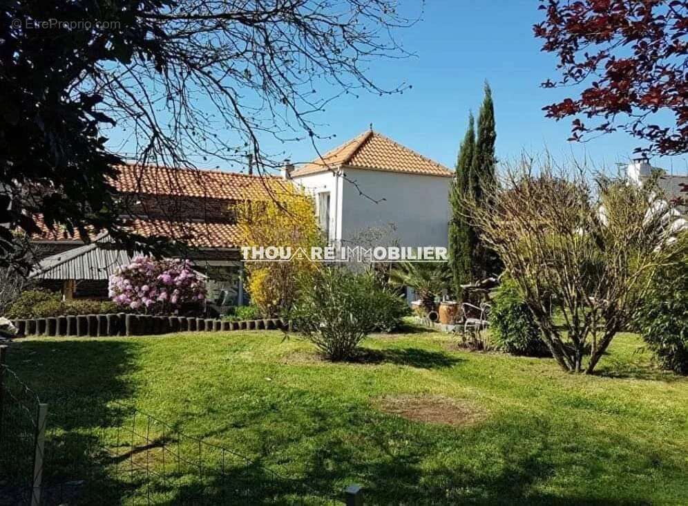 Maison Carquefou 6 pièce(s) 132.95 m2 vie plain pied - Le Charme de la pierre - photo 3