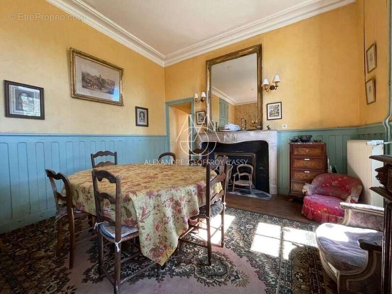 Exceptionnel château XV-XVI et XIXe avec son hameau et ses 108 hectares avec possibilité d’acheter 200ha attenants supplémentair - photo 15