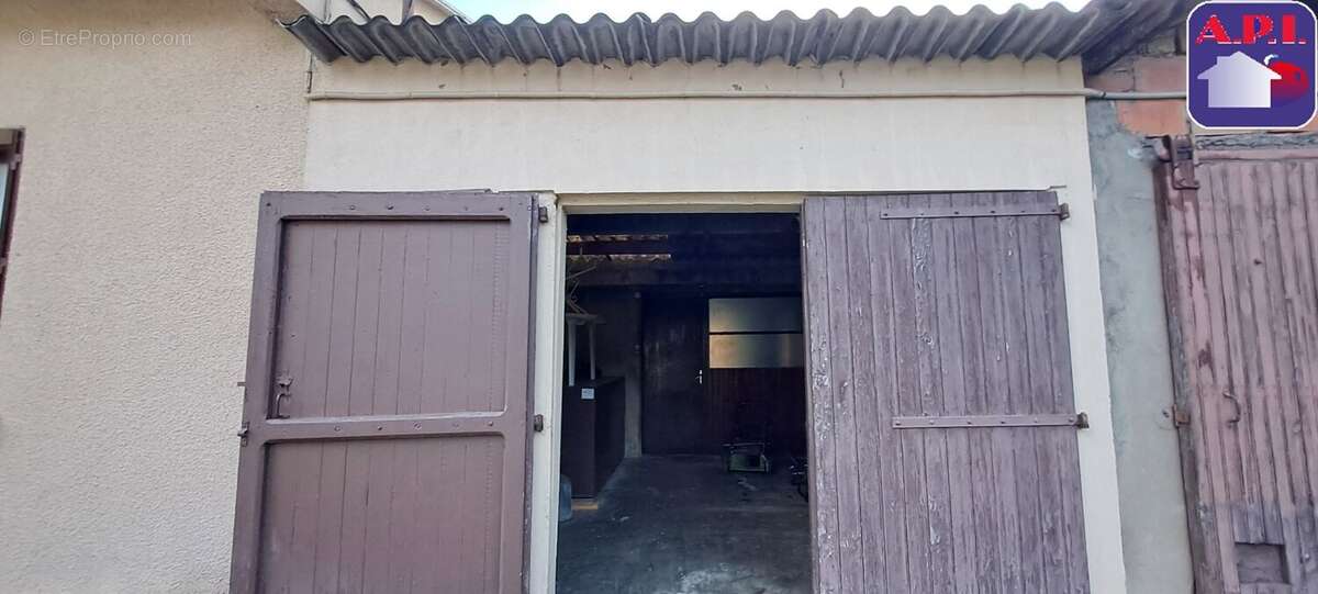 Maison à MONTFERRIER