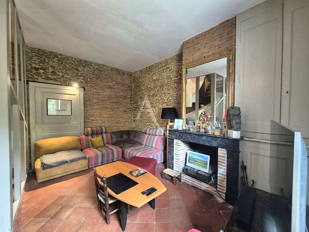 Maison à VILLENEUVE-DE-MARSAN