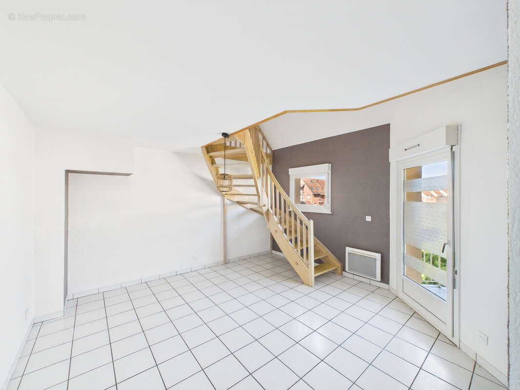 Appartement à VILLAGE-NEUF