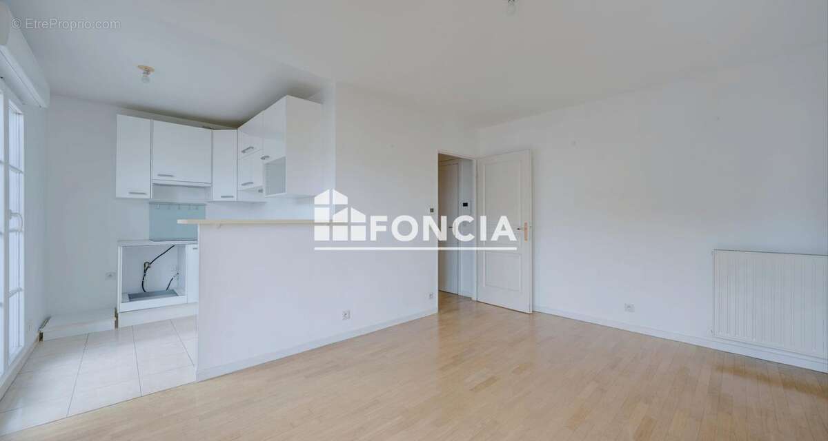 Appartement à LE PLESSIS-ROBINSON