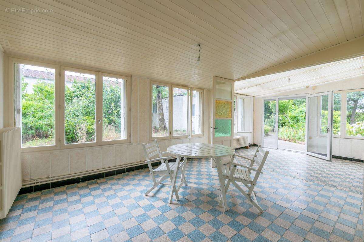 Maison à SAINT-SEBASTIEN-SUR-LOIRE