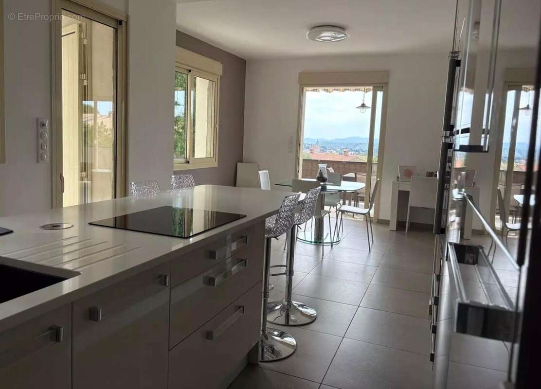 Photo 2 - Maison à DRAGUIGNAN