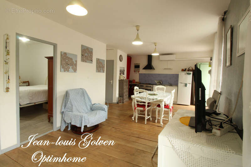 Maison à VERSOLS-ET-LAPEYRE