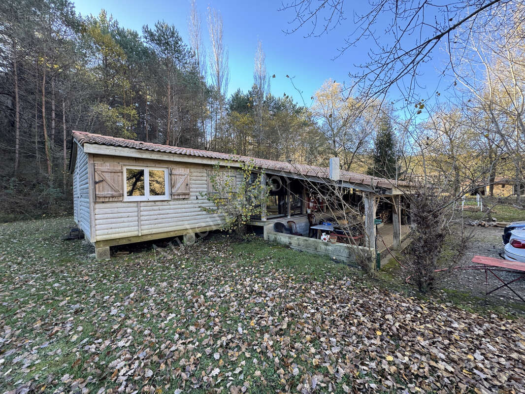 Propriété de 9,34 ha avec deux lacs - photo 6