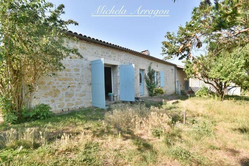 Maison en pierre de caractère avec dépendances et grange – Saint-Antoine-de-Ficalba (47) - photo 26