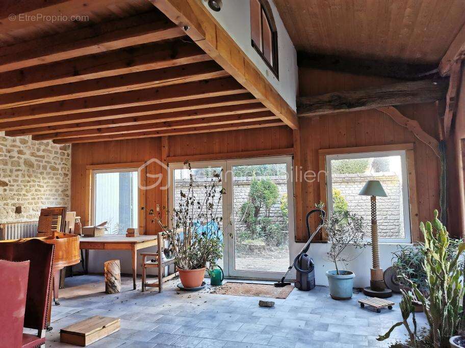 Maison en Pierre 175 m² / 6 Piéces  / 3 Chambres - photo 9