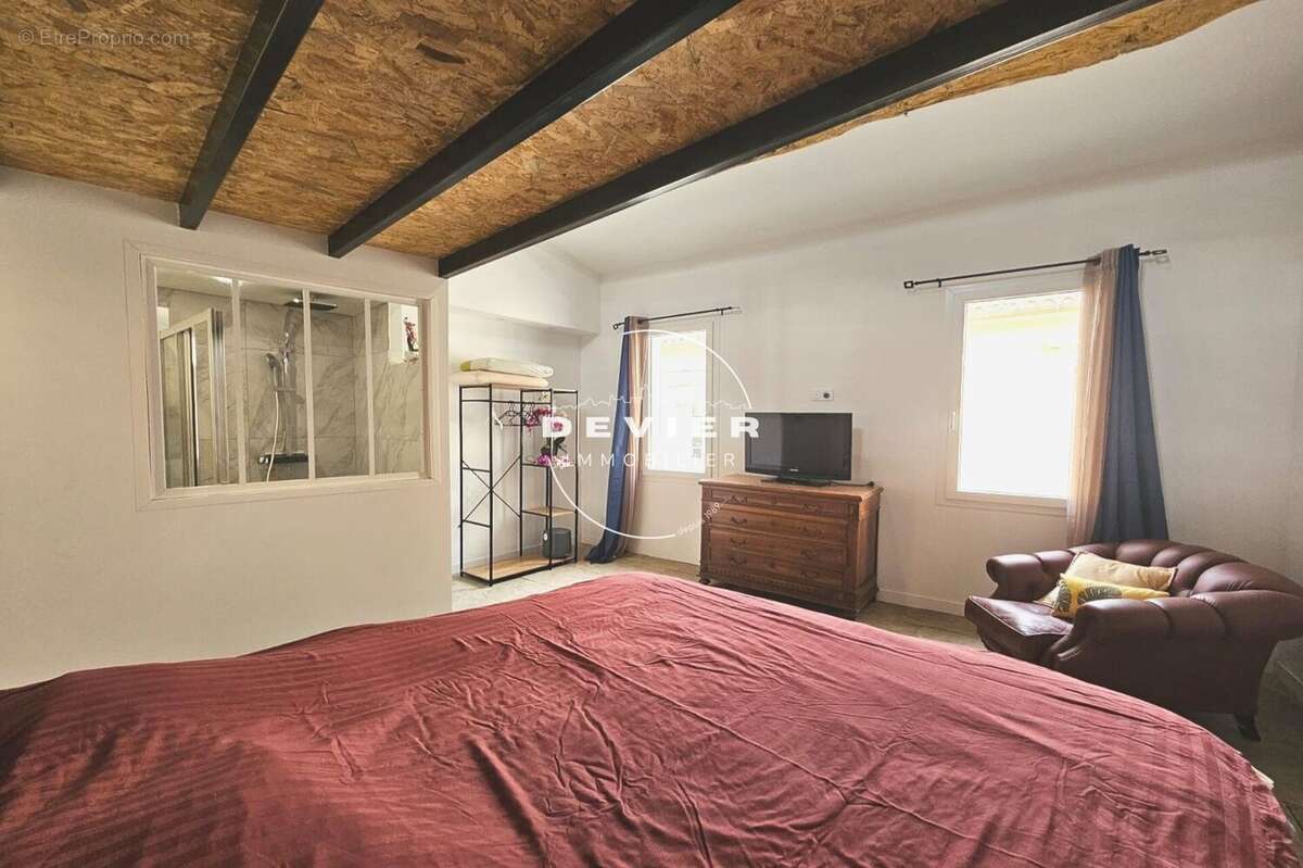 Maison à SAINT-LAURENT-D&#039;AIGOUZE