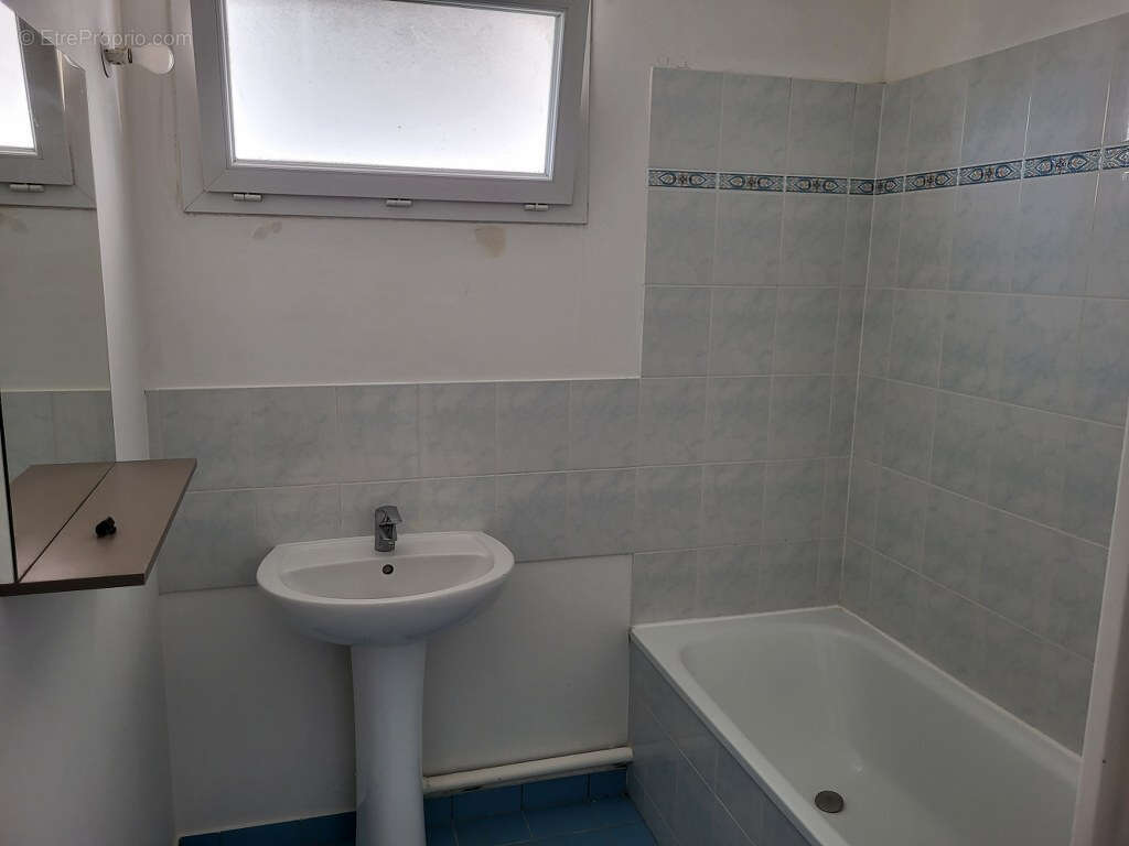 Appartement à EPERNON