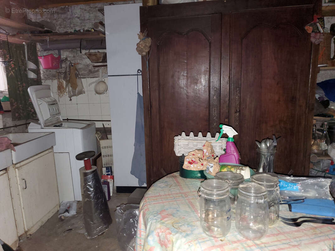 Maiosn de village et dépendances - photo 18