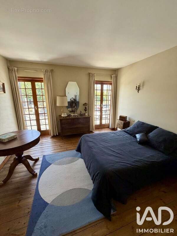 Maison 136 m² à Chaniers  - photo 9