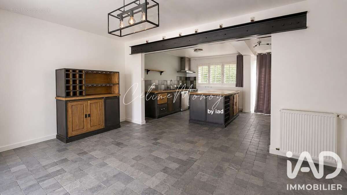 Maison 158 m² à Challans  - photo 4