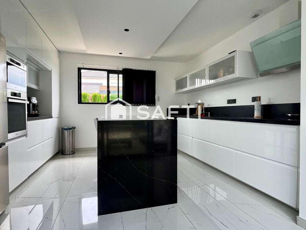 Maison 145 m² à Champagnole  - photo 6