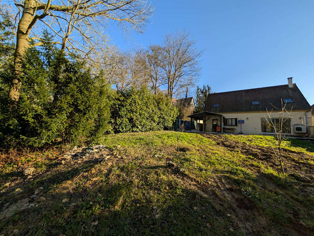 Maison à BOUSSY-SAINT-ANTOINE