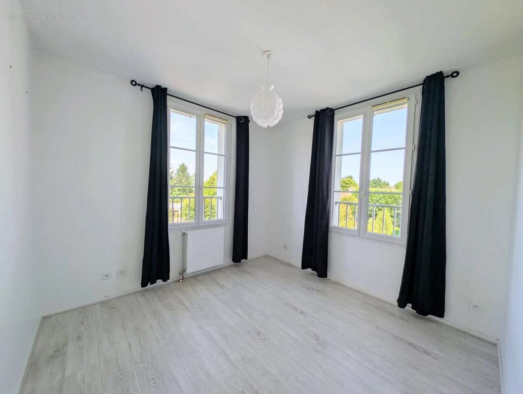Appartement à ROZAY-EN-BRIE
