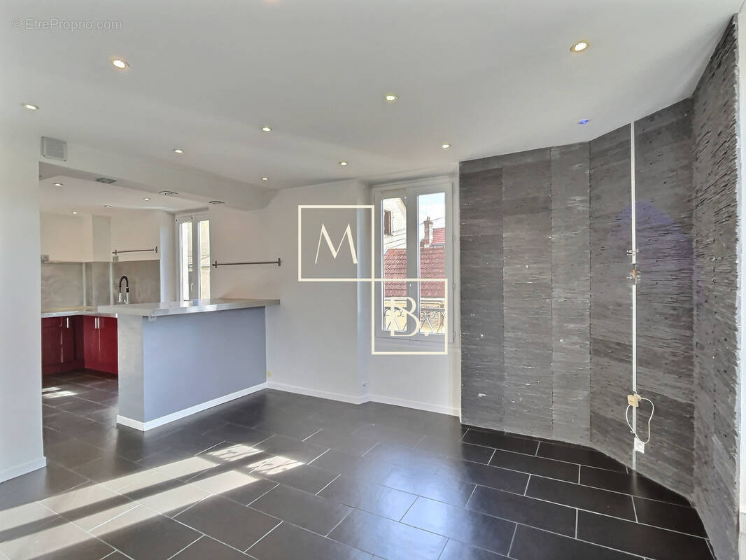 Appartement à CORBEIL-ESSONNES