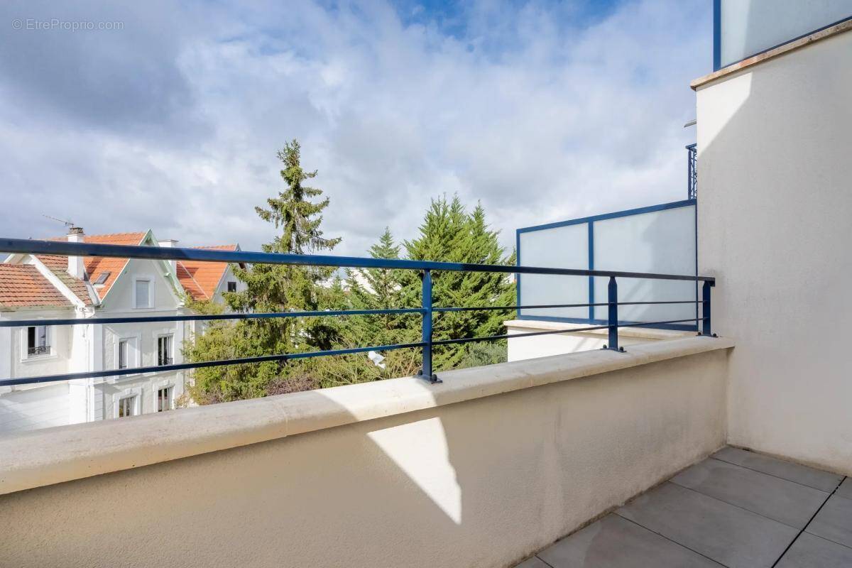 Appartement à NEUILLY-PLAISANCE