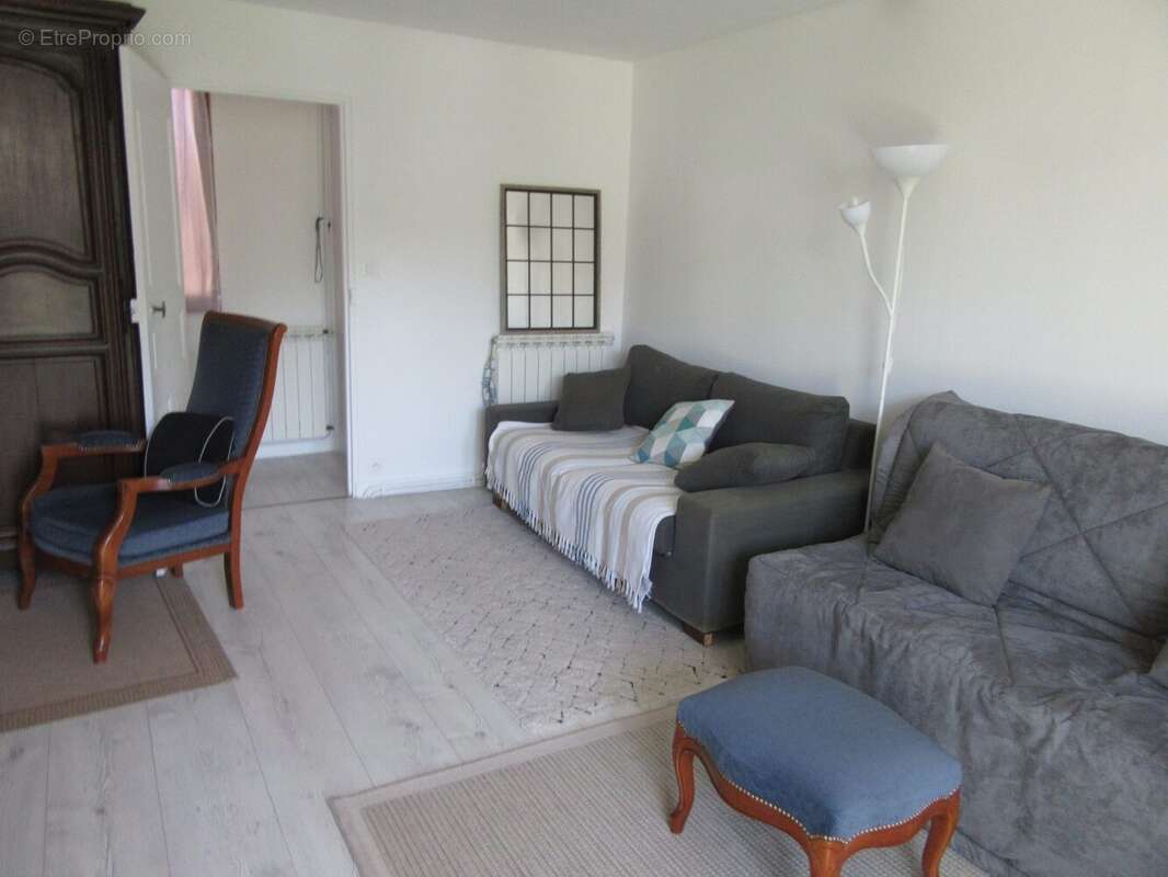 Maison 70 m² à Marcillac-Vallon  - photo 5