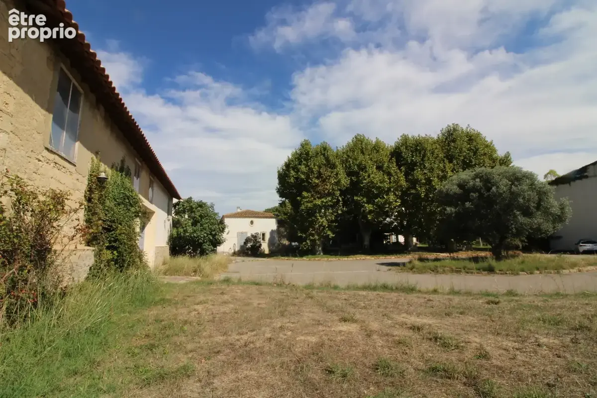 Herault Propriété d'exeption 800m2 sur 400000m2 - photo 3