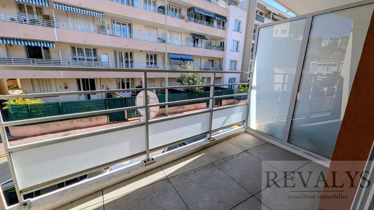 Appartement à LE CANNET