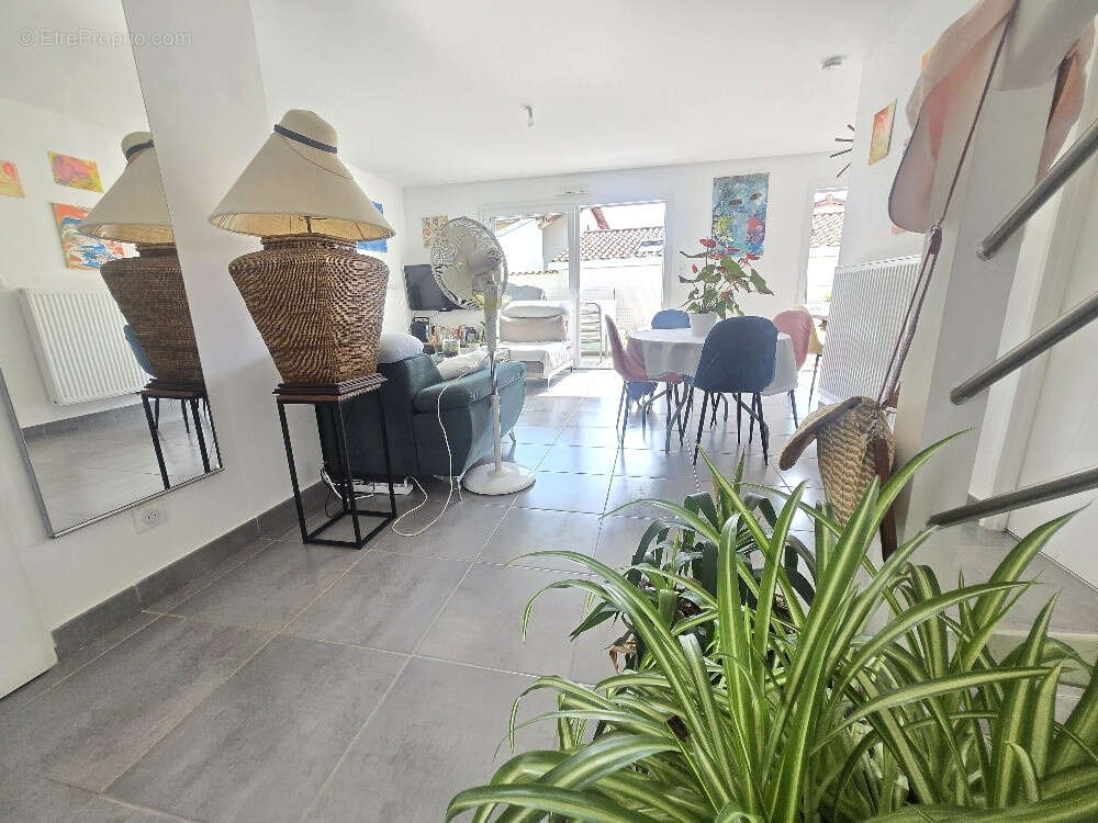 Maison à BRINDAS
