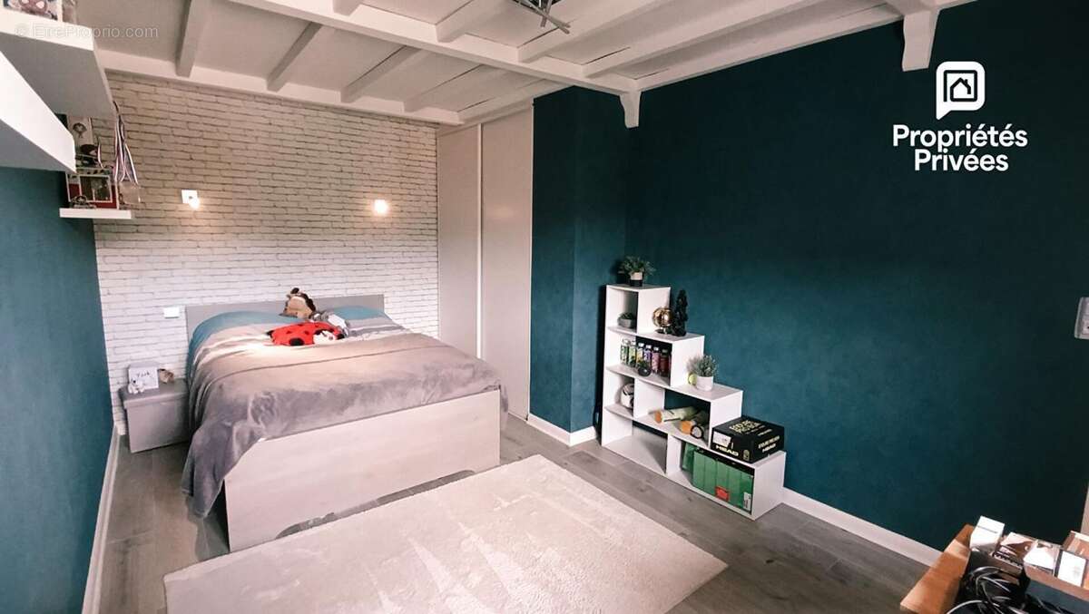 BOUSSIÈRES - À seulement 15 minutes de Besançon Maison de caractère au calme - Véranda chauffée, terrasse , 2 garages - photo 11