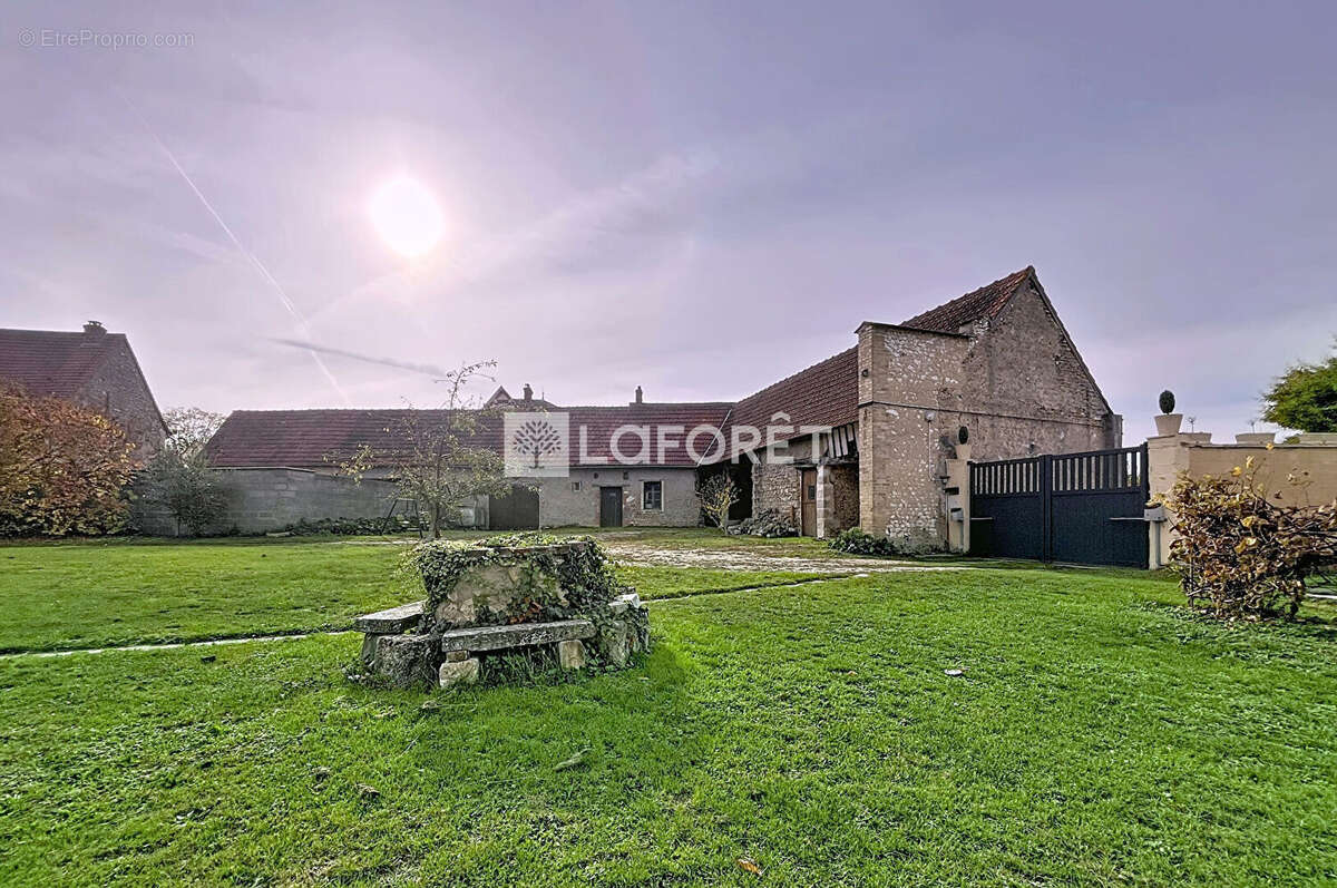 Maison à VILLERS-SUR-LE-ROULE