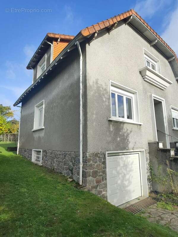 Maison à SAINT-JUNIEN