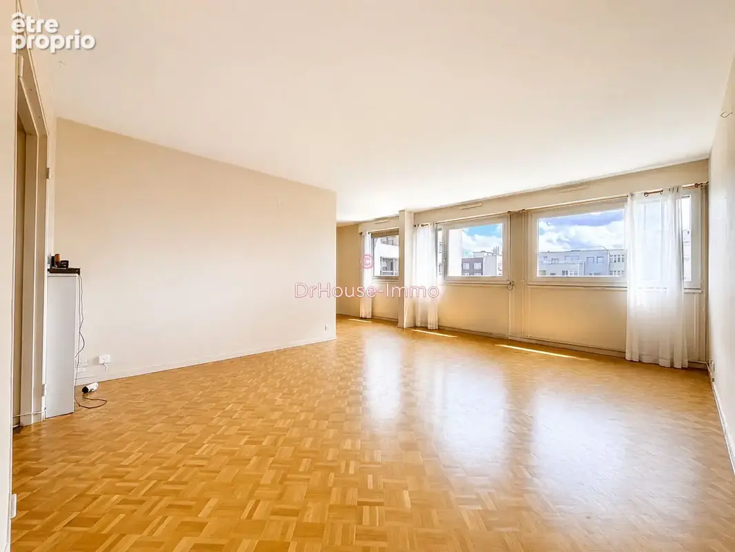 Appartement 101 m² à Paris-19e  - photo 3