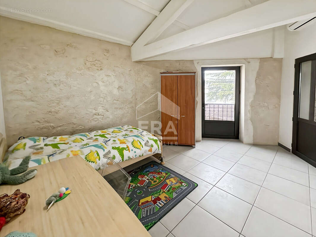 Maison 207m² à rognonas - photo 14