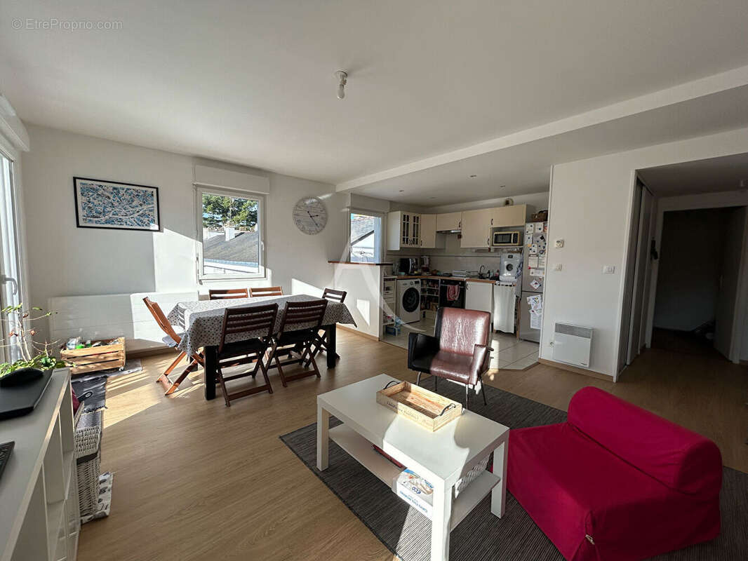 Appartement à INDRE