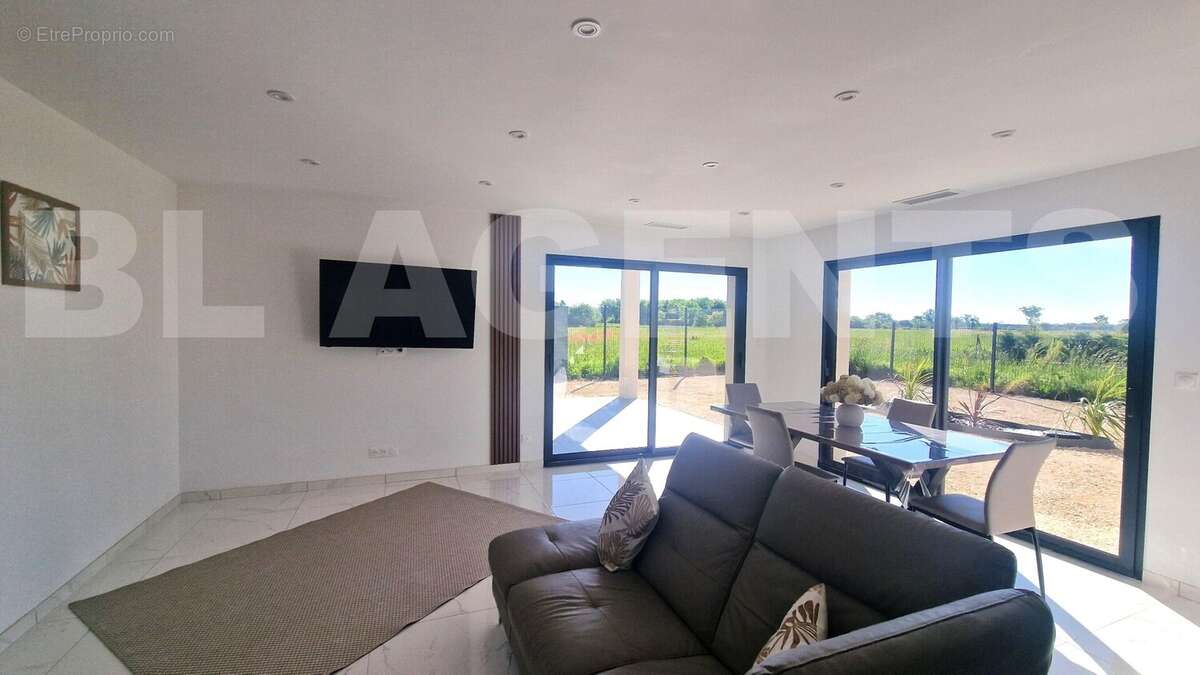 20250430_094839 - Maison à CASTELSARRASIN