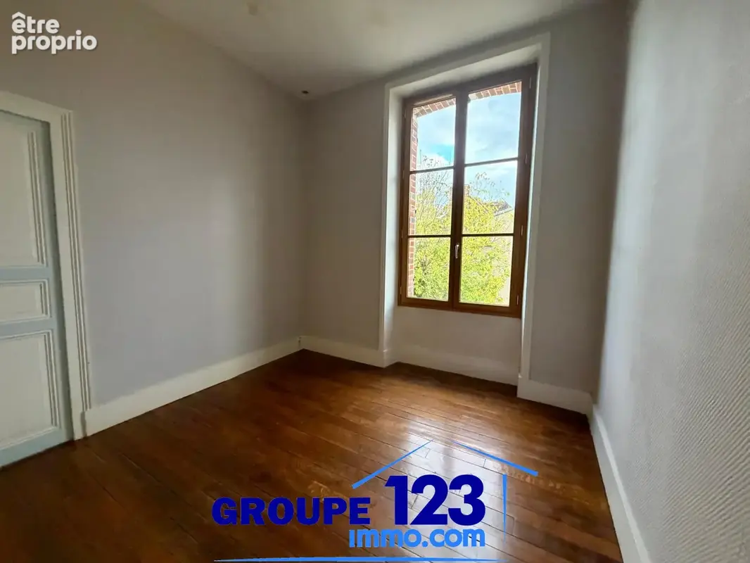 Seignelay   élégante maison bourgeoise du xixe siècle avec dépendance et jardin - photo 11