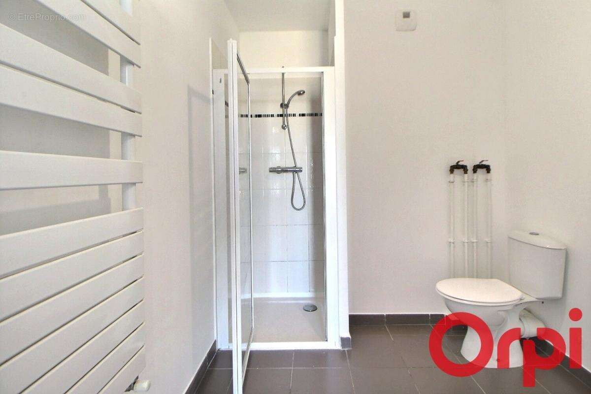 Appartement à MARSEILLE-2E