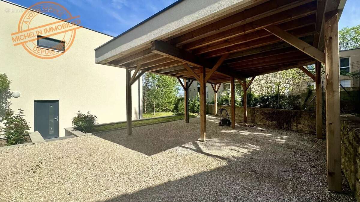 Maison à CHAMPAGNE-AU-MONT-D'OR
