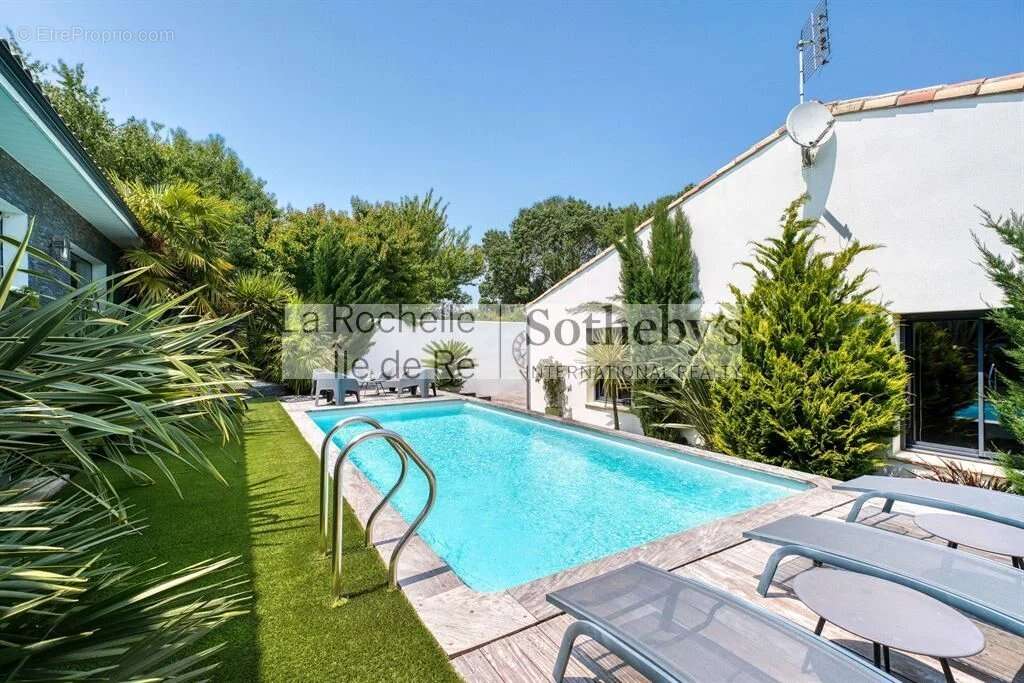 Maison à PORT-DES-BARQUES