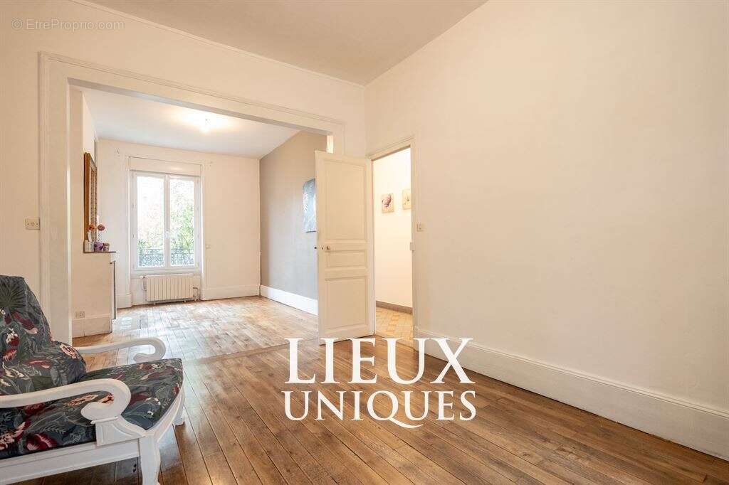 Lieux uniques ® x propriétés privées propose maison de 1930  de 134 m² hyper-centre de vendôme - photo 18